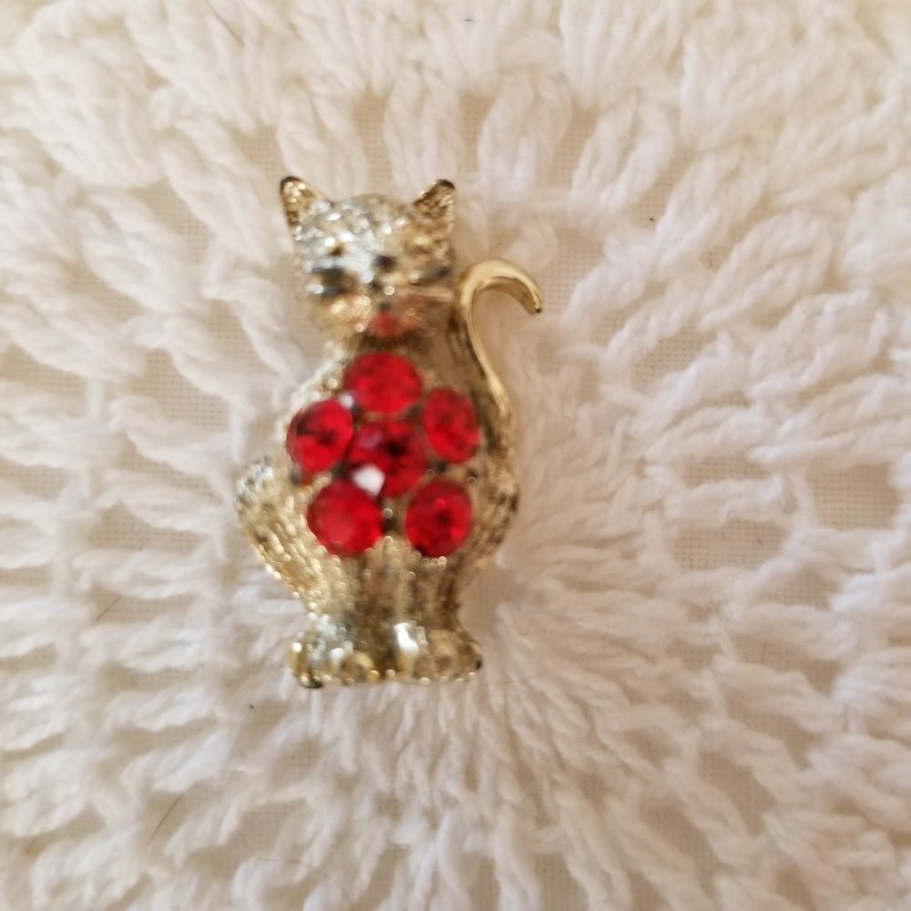 Vintage Cat Pin with Red Rhinestones